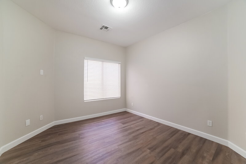 2,260/Mo, 947 S Tucana Ln Gilbert, AZ 85296 Bedroom View 2