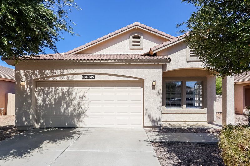 1,950/Mo, 16862 W Post Dr Surprise, AZ 85388 External View
