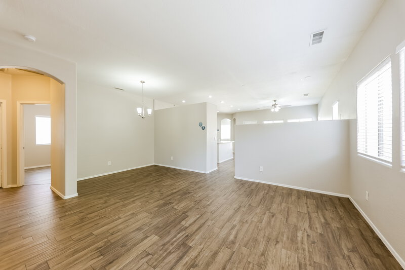1,950/Mo, 16862 W Post Dr Surprise, AZ 85388 Living Room View