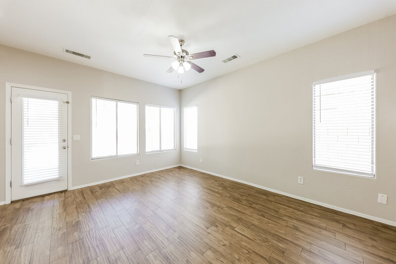 1,950/Mo, 16862 W Post Dr Surprise, AZ 85388 Living Room View 3