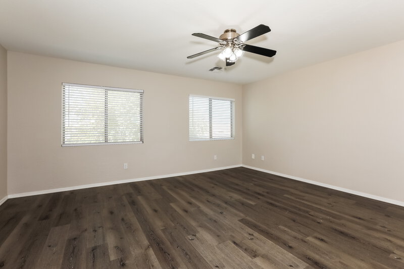 2,035/Mo, 39392 N Marla Cir San Tan Valley, AZ 85140 Loft View