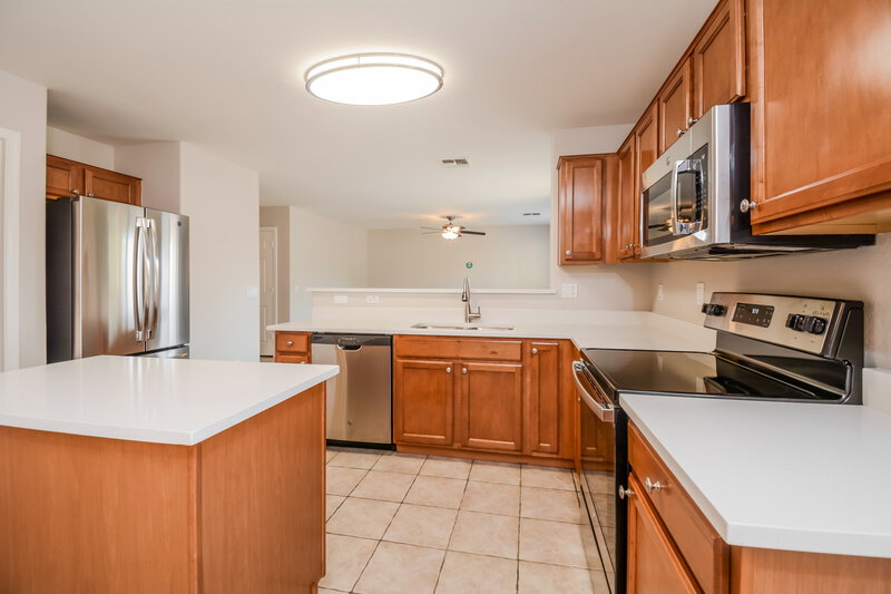 2,465/Mo, 3202 S Justin Dr Tolleson, AZ 85353 Kitchen View