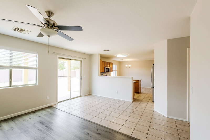 2,180/Mo, 3202 S Justin Dr Tolleson, AZ 85353 Dining Room View