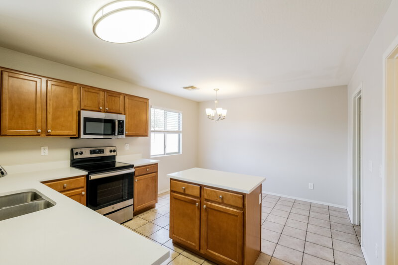 2,180/Mo, 3202 S Justin Dr Tolleson, AZ 85353 Kitchen View