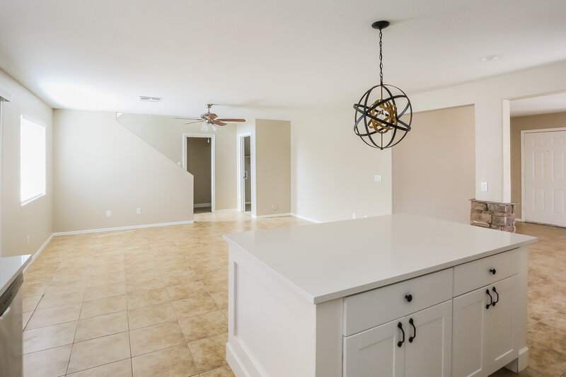 2,375/Mo, 10425 W Miami St Tolleson, AZ 85353 diningroom View 2