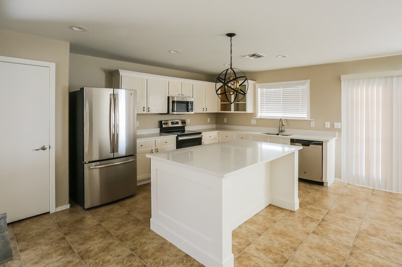 2,375/Mo, 10425 W Miami St Tolleson, AZ 85353 kitchen View