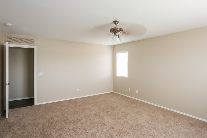 2,375/Mo, 10425 W Miami St Tolleson, AZ 85353 mainbedroom View 2