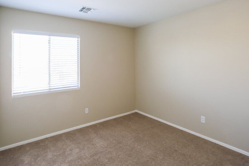 2,375/Mo, 10425 W Miami St Tolleson, AZ 85353 bedroom View 2