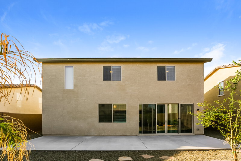 2,020/Mo, 4830 W St Anne Ave Laveen, AZ 85339 Rear View