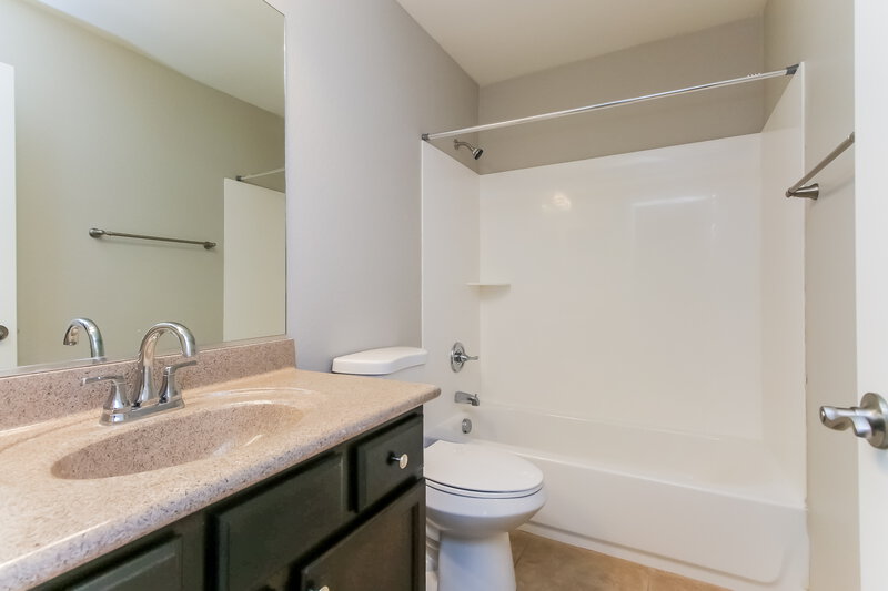 2,315/Mo, 1396 S Ponderosa Dr Gilbert, AZ 85296 Bathroom View