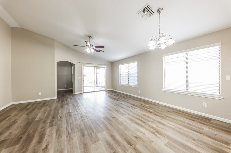 2,020/Mo, 24997 W Vista Norte St Buckeye, AZ 85326 Dining Room View 2