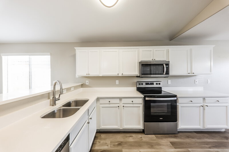 2,020/Mo, 24997 W Vista Norte St Buckeye, AZ 85326 Kitchen View 2