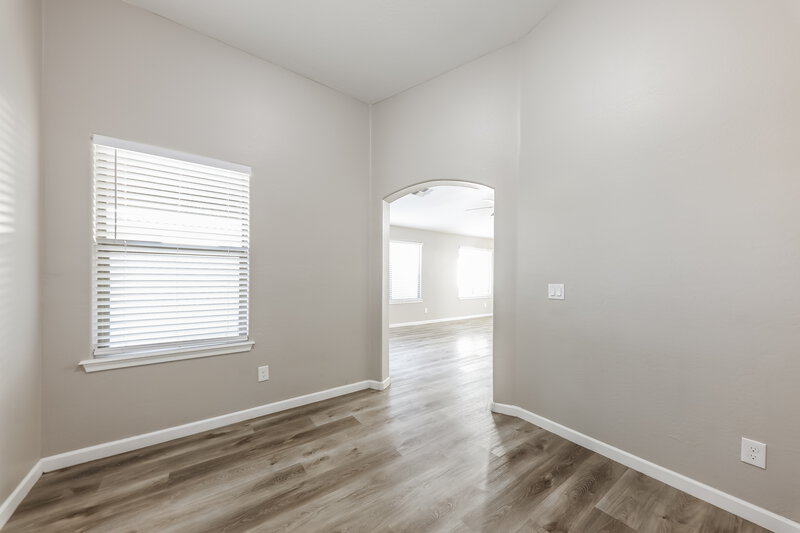 2,020/Mo, 24997 W Vista Norte St Buckeye, AZ 85326 Sitting Room View