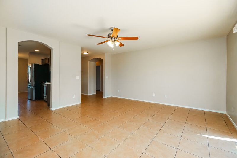 1,625/Mo, 12613 W Bloomfield Rd El Mirage, AZ 85335 Living Room View 3