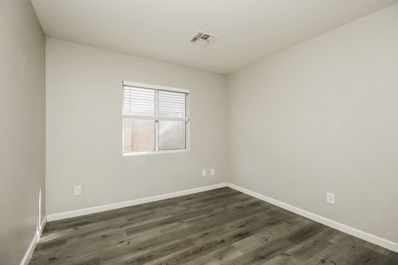 1,625/Mo, 12613 W Bloomfield Rd El Mirage, AZ 85335 Bedroom View