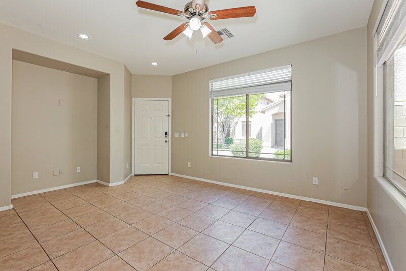 2,290/Mo, 1308 E Weatherby Way Chandler, AZ 85286 Living Room View 2