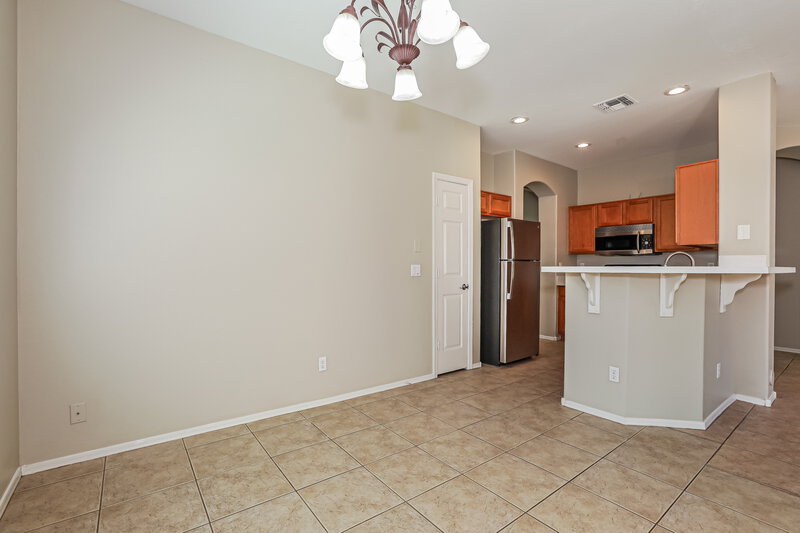 2,290/Mo, 1308 E Weatherby Way Chandler, AZ 85286 Dining Room View 2