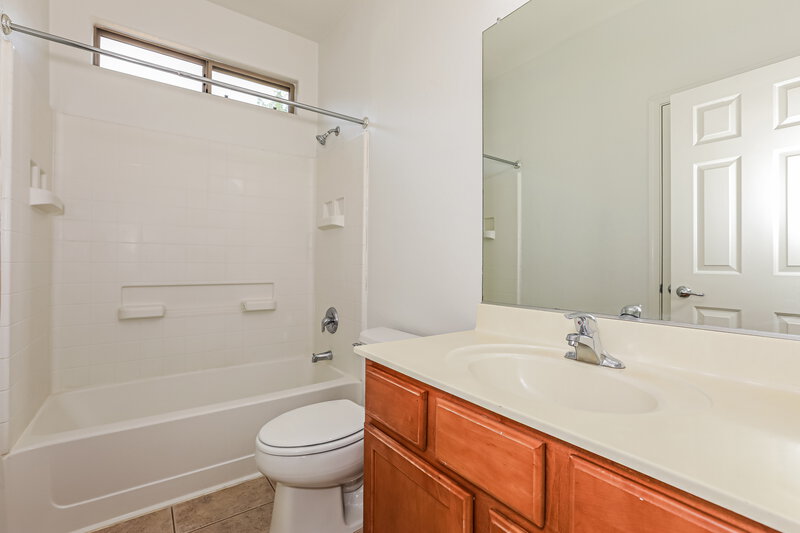 2,290/Mo, 1308 E Weatherby Way Chandler, AZ 85286 Bathroom View