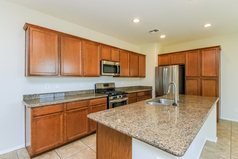 2,280/Mo, 23754 S 209th St Queen Creek, AZ 85142 Kitchen View
