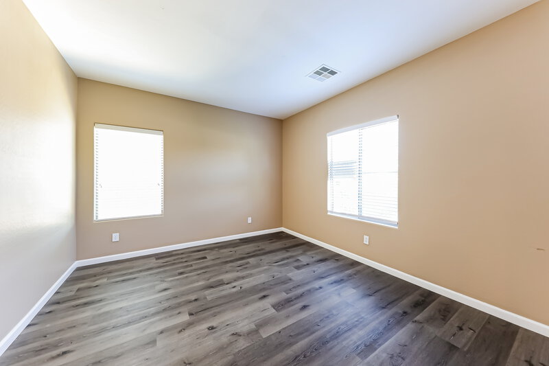 2,485/Mo, 10209 W Wier Ave Tolleson, AZ 85353 Sitting Room View 2