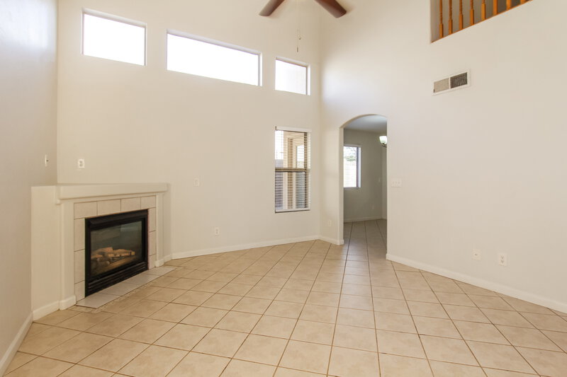 2,095/Mo, 8802 E University Dr Unit 63 Mesa, AZ 85207 Living Room View 2