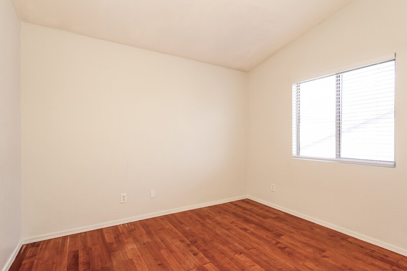 2,095/Mo, 8802 E University Dr Unit 63 Mesa, AZ 85207 Bedroom View 3