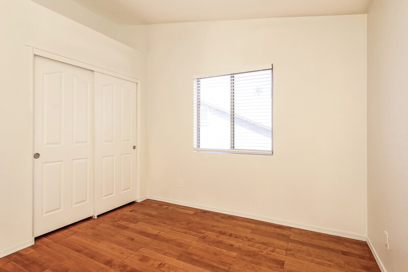 2,095/Mo, 8802 E University Dr Unit 63 Mesa, AZ 85207 Bedroom View 4