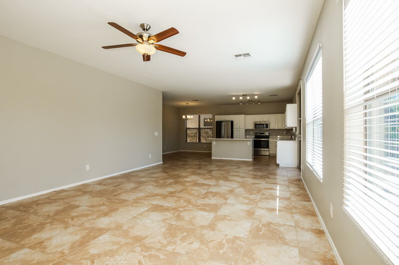 2,390/Mo, 11809 W Hopi St Avondale, AZ 85323 Living Room View 2