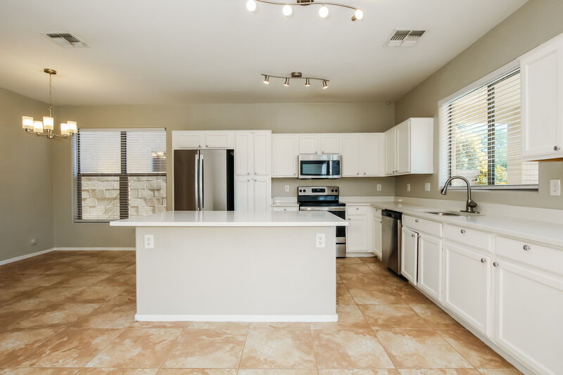 2,390/Mo, 11809 W Hopi St Avondale, AZ 85323 Kitchen View