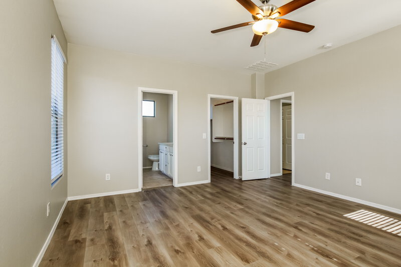 2,390/Mo, 11809 W Hopi St Avondale, AZ 85323 Main Bedroom View 2