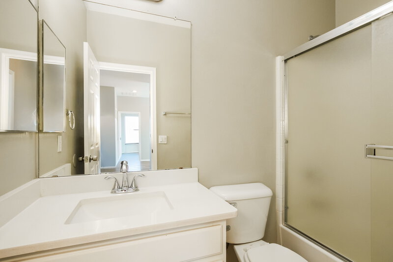 2,390/Mo, 11809 W Hopi St Avondale, AZ 85323 Bathroom View