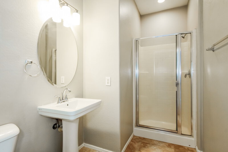 2,390/Mo, 11809 W Hopi St Avondale, AZ 85323 Bathroom View 2