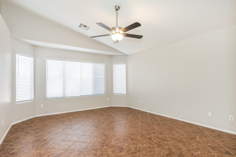 1,925/Mo, 3621 S 73rd Dr Phoenix, AZ 85043 Main Bedroom View