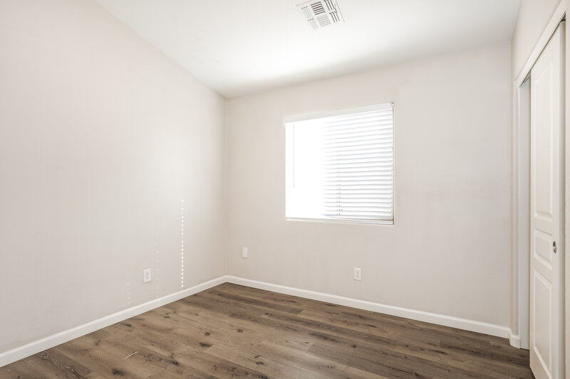 1,925/Mo, 3621 S 73rd Dr Phoenix, AZ 85043 Bedroom View 2