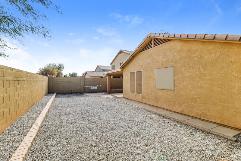 2,350/Mo, 1701 117th Dr Avondale, AZ 85323 Rear View