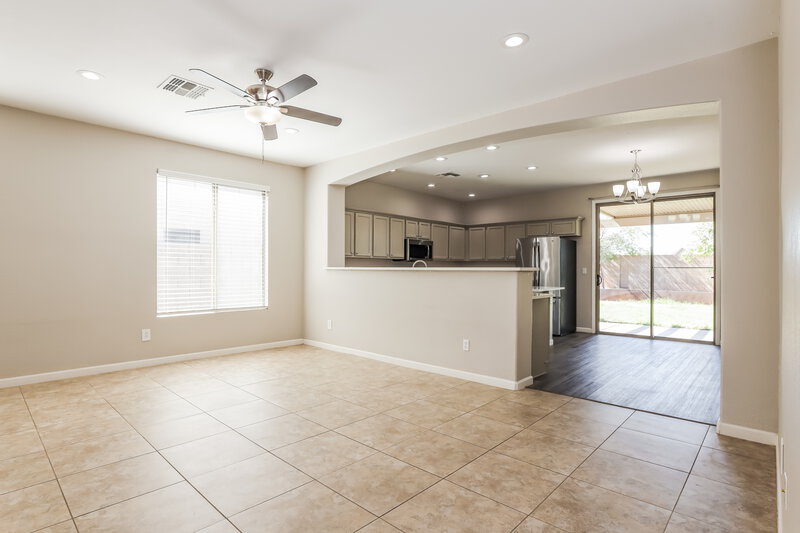 2,330/Mo, 40994 N Vine Ave San Tan Valley, AZ 85140 Living Room View 3