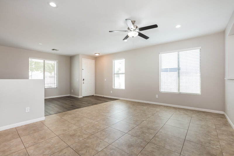 2,015/Mo, 40994 N Vine Ave San Tan Valley, AZ 85140 Family Room View