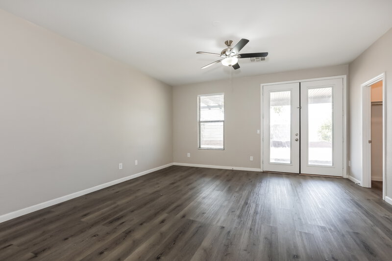 2,015/Mo, 40994 N Vine Ave San Tan Valley, AZ 85140 Main Bedroom View
