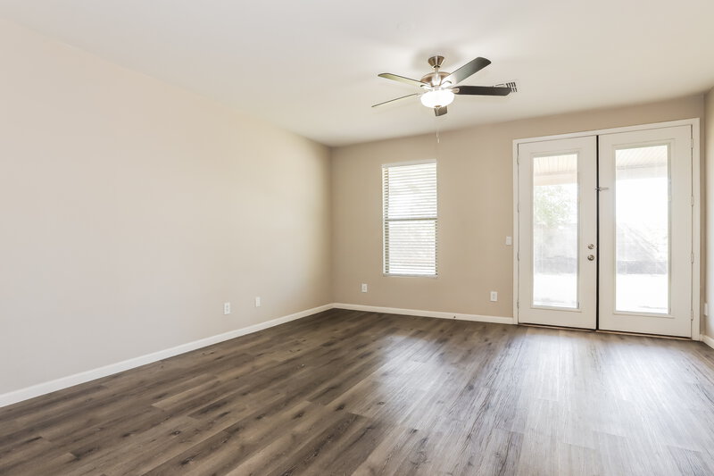 2,330/Mo, 40994 N Vine Ave San Tan Valley, AZ 85140 Main Bedroom View