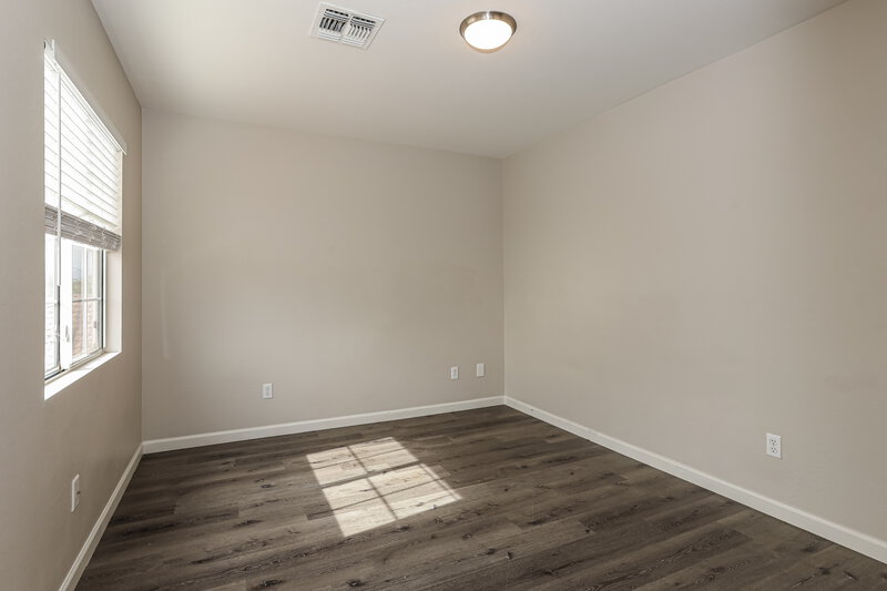 1,795/Mo, 12422 W Sharon Dr El Mirage, AZ 85335 Bedroom View 2