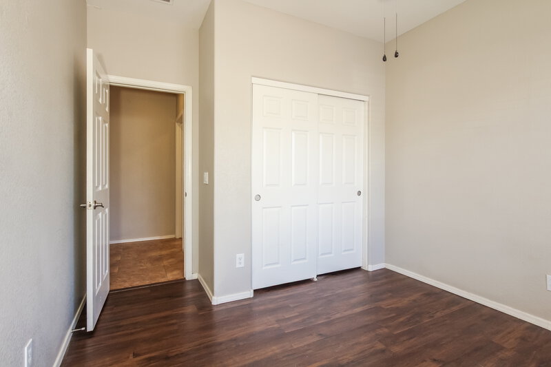 1,985/Mo, 505 W Del Rio Ln Avondale, AZ 85323 Bedroom View 3