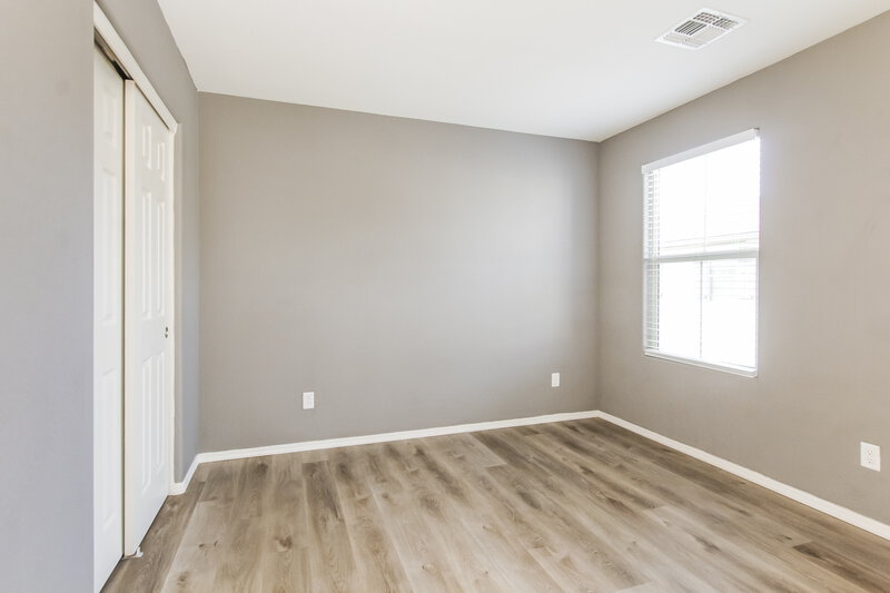1,995/Mo, 16417 W Latham St Goodyear, AZ 85338 Bedroom View