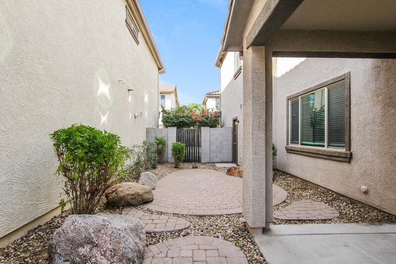 1,995/Mo, 16417 W Latham St Goodyear, AZ 85338 Rear View