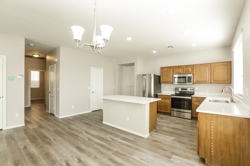 2,180/Mo, 3003 W Dunbar Dr Phoenix, AZ 85041 Dining Room View