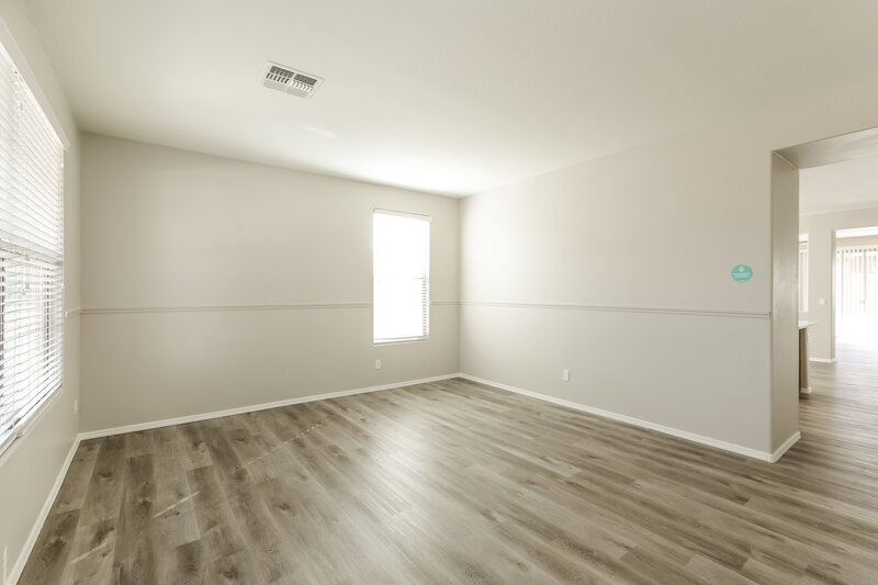 2,180/Mo, 3003 W Dunbar Dr Phoenix, AZ 85041 Bedroom View 3