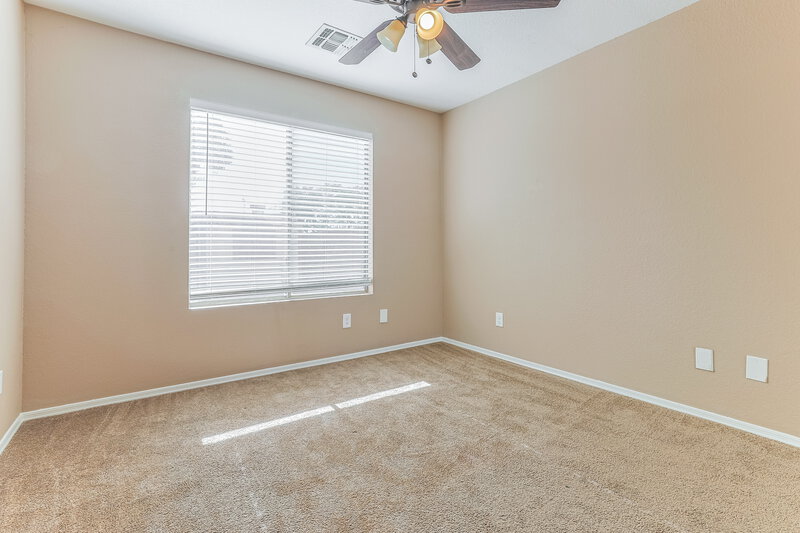 2,185/Mo, 3833 W Darrow St Phoenix, AZ 85041 Bedroom View 3
