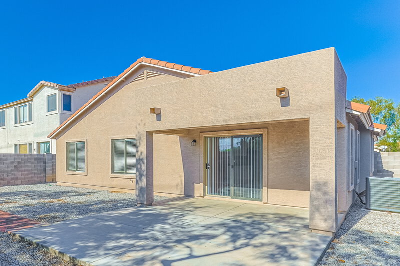 2,185/Mo, 3833 W Darrow St Phoenix, AZ 85041 Rear View