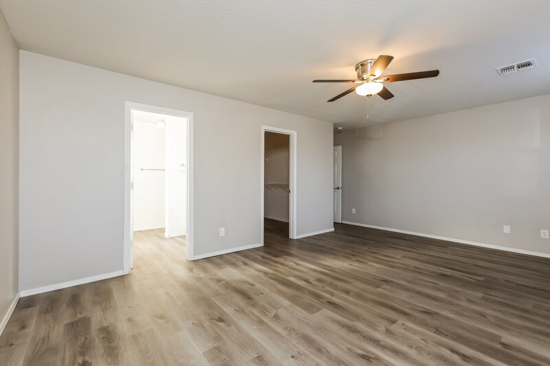 2,275/Mo, 3249 W Pecan Rd Phoenix, AZ 85041 Main Bedroom View 2