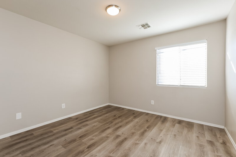 2,275/Mo, 3249 W Pecan Rd Phoenix, AZ 85041 Bedroom View 3