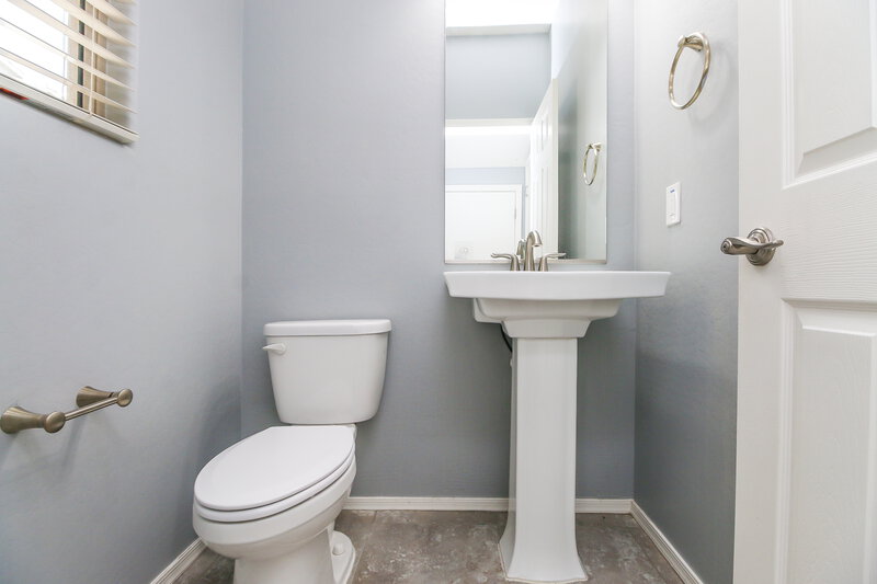 2,135/Mo, 5720 E Butte St Mesa, AZ 85205 Bathroom View